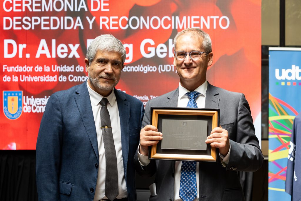 Despedida-del-Dr.-Alex-Berg-Unidad-de-Desarrollo-Tecnologico-4-1-1024×683